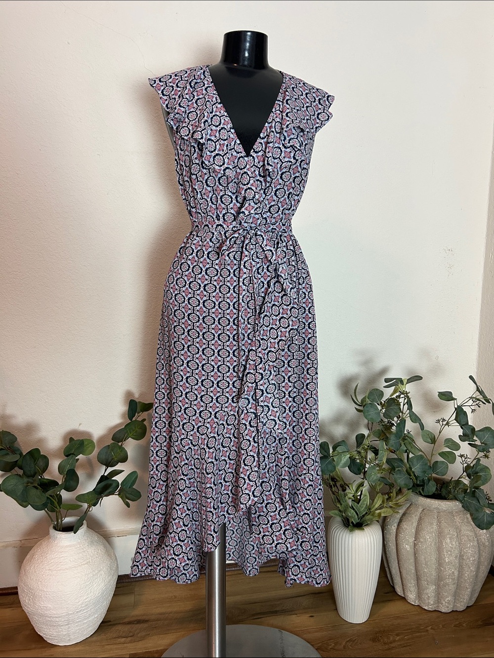 Versatile wrap, dress, studio, SZ M, multicolored print, EUC Max Studio